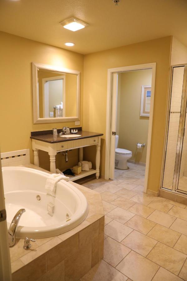 Unit At The Sheraton Broadway Plantation Миртъл Бийч Екстериор снимка
