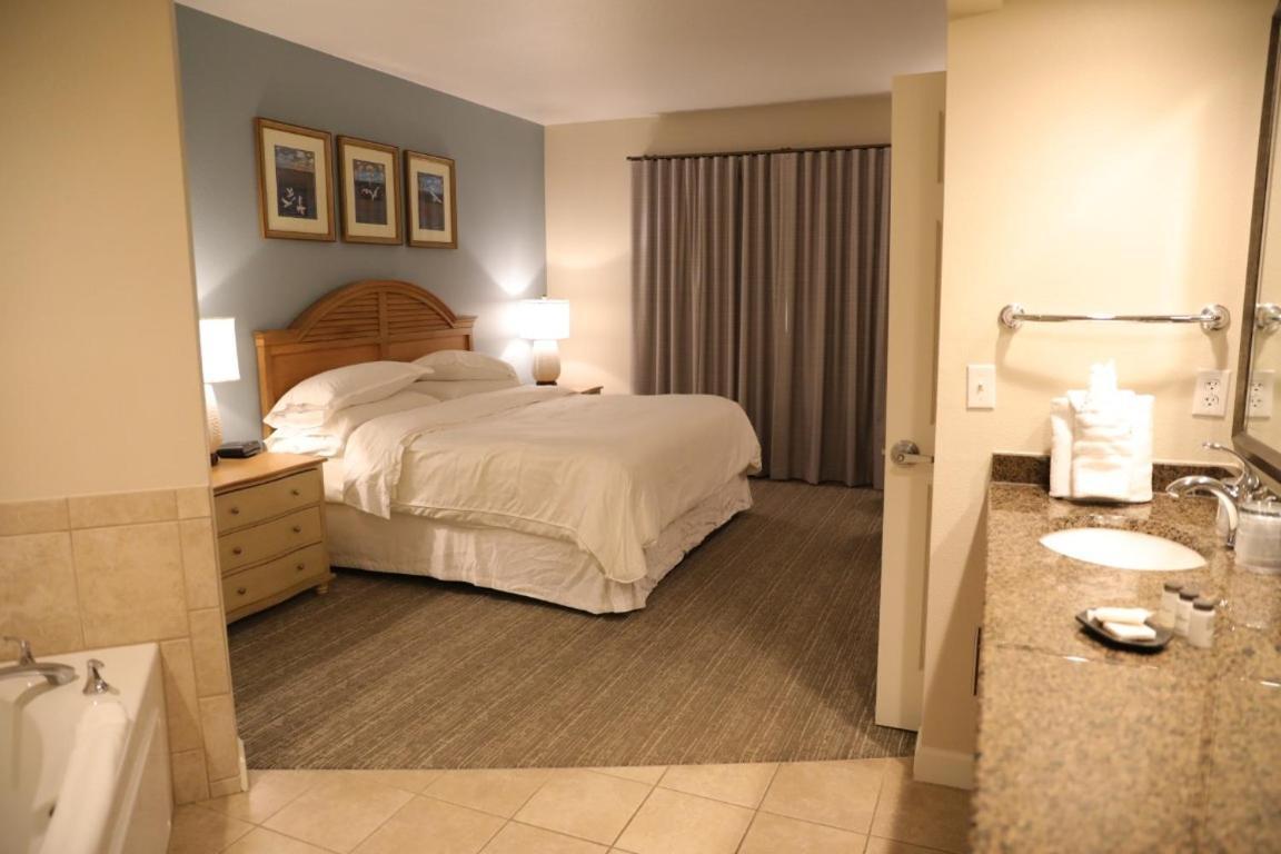 Unit At The Sheraton Broadway Plantation Миртъл Бийч Екстериор снимка