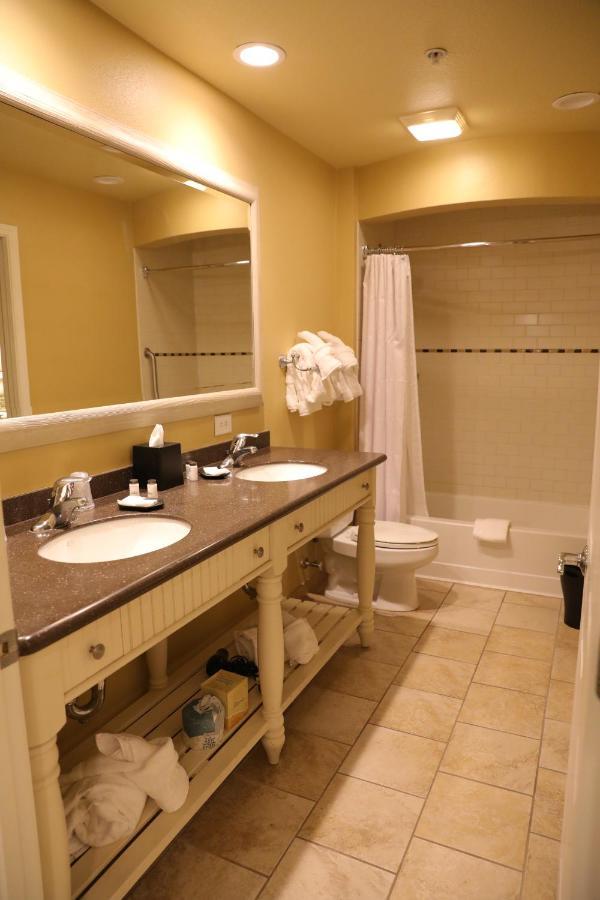 Unit At The Sheraton Broadway Plantation Миртъл Бийч Екстериор снимка